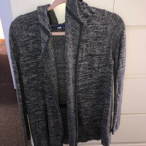 Lululemon grey sweater
